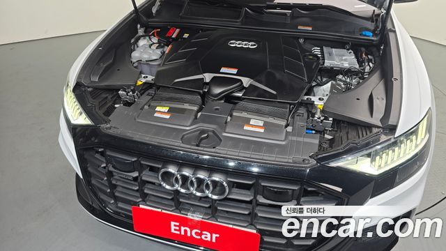 Audi Q8 55 TFSI Quattro Premium