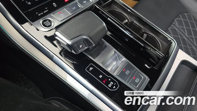 Audi Q8 55 TFSI Quattro Premium