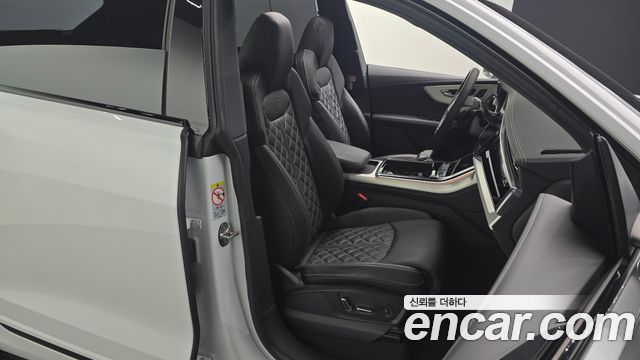 Audi Q8 55 TFSI Quattro Premium