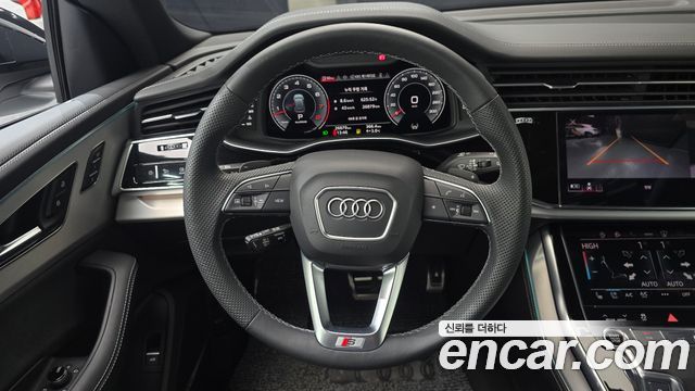 Audi Q8 55 TFSI Quattro Premium