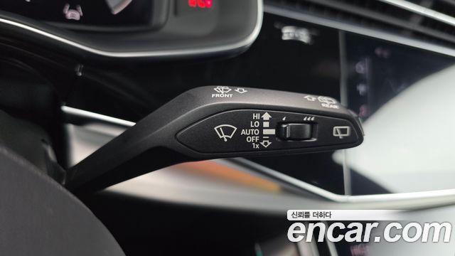 Audi Q8 55 TFSI Quattro Premium