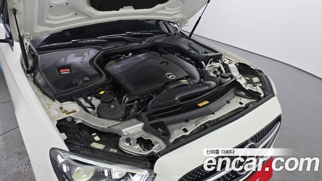 Mercedes-Benz E-Class E350 4MATIC AMG Line