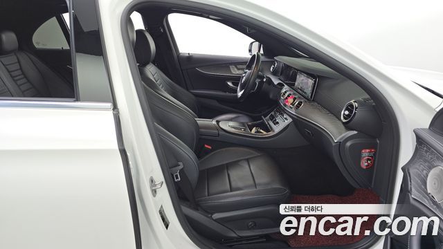 Mercedes-Benz E-Class E350 4MATIC AMG Line