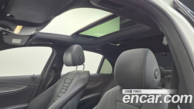 Mercedes-Benz E-Class E350 4MATIC AMG Line
