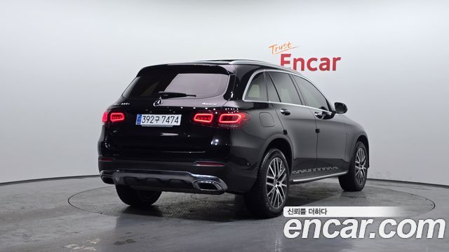 Mercedes-Benz GLC-Class GLC300e 4MATIC