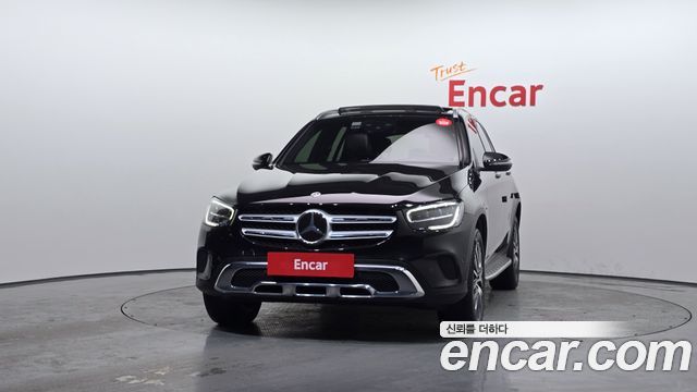 Mercedes-Benz GLC-Class GLC300e 4MATIC