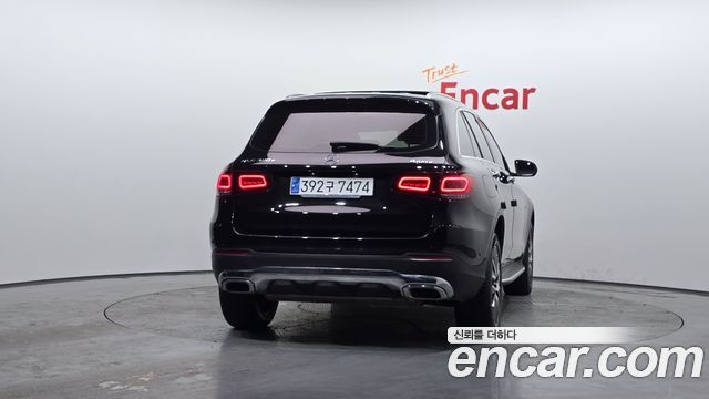 Mercedes-Benz GLC-Class GLC300e 4MATIC