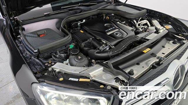 Mercedes-Benz GLC-Class GLC300e 4MATIC