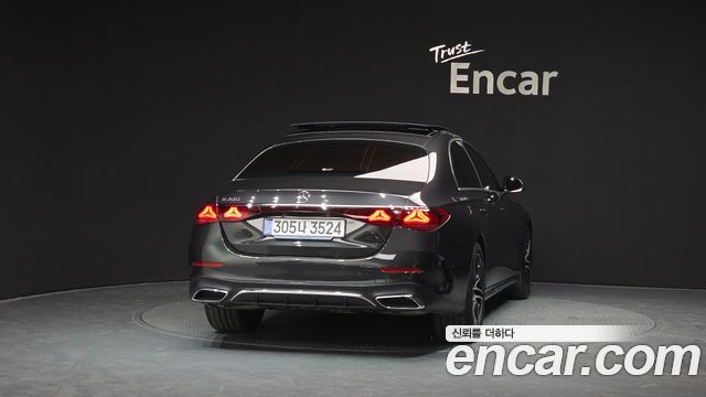 Mercedes-Benz E-Class E200 AMG Line