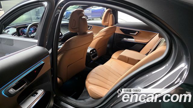 Mercedes-Benz E-Class E200 AMG Line