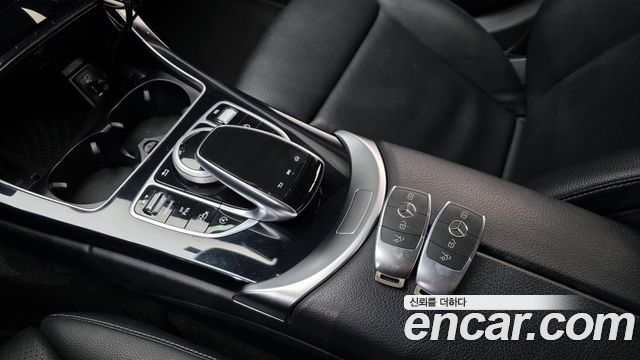 Mercedes-Benz C-Class C200