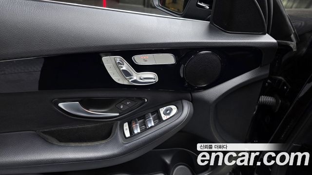 Mercedes-Benz C-Class C200