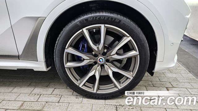 BMW X7 M50i 6STR