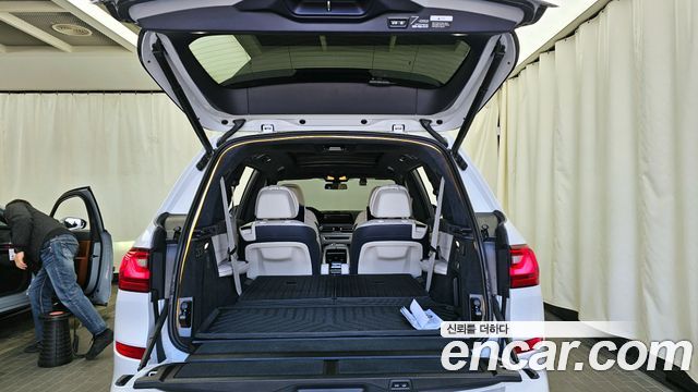 BMW X7 M50i 6STR