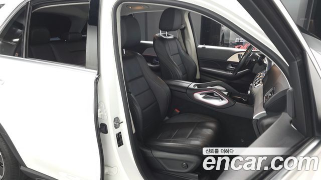 Mercedes-Benz GLE-Class GLE300d 4MATIC