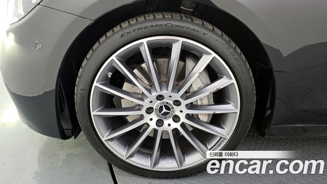 Mercedes-Benz E-Class E350 4MATIC AMG Line Edition