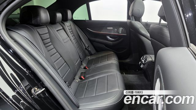 Mercedes-Benz E-Class E350 4MATIC AMG Line Edition