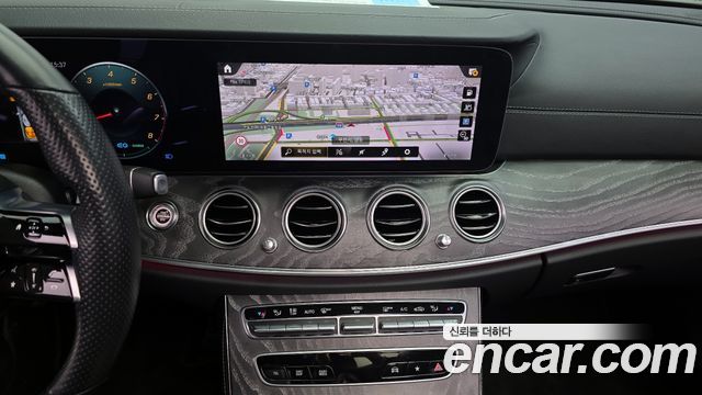 Mercedes-Benz E-Class E350 4MATIC AMG Line Edition