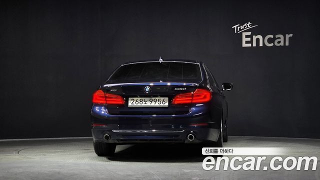 BMW 5-Series 530i xDrive Luxury Plus