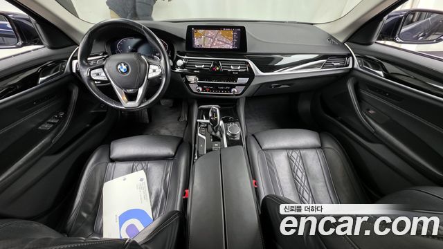BMW 5-Series 530i xDrive Luxury Plus