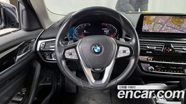 BMW 5-Series 530i xDrive Luxury Plus