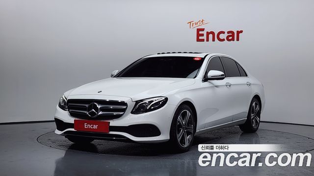 Mercedes-Benz E-Class E300 4MATIC Avnatgarde