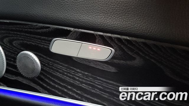 Mercedes-Benz E-Class E300 4MATIC Avnatgarde