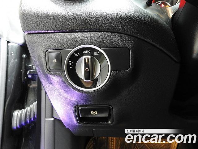 Mercedes-Benz CLA-Class CLA250 4MATIC