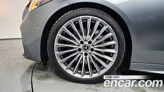 Mercedes-Benz C-Class C300 4MATIC AMG Line