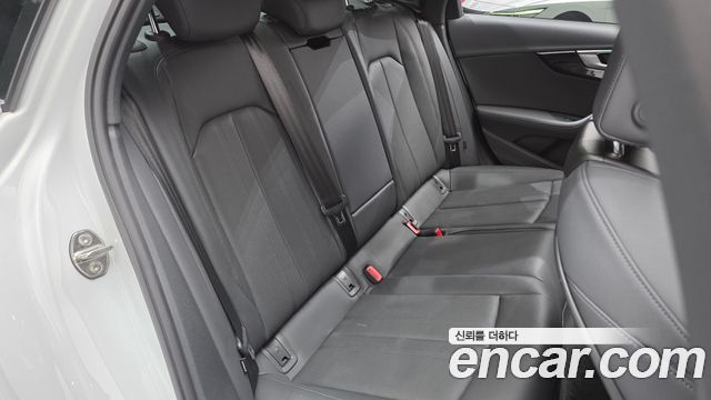 Audi A4 45 TFSI Quattro Premium