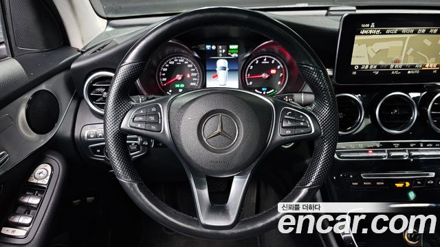 Mercedes-Benz GLC-Class GLC350e 4MATIC Premium