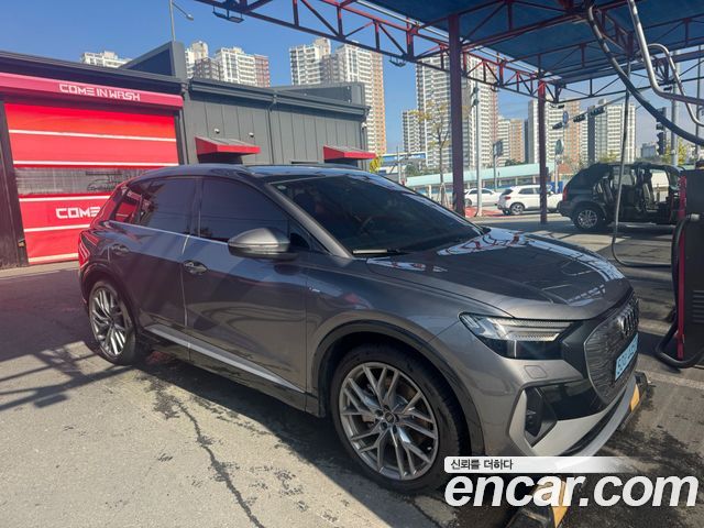 Audi Q4 e-tron 45 Premium