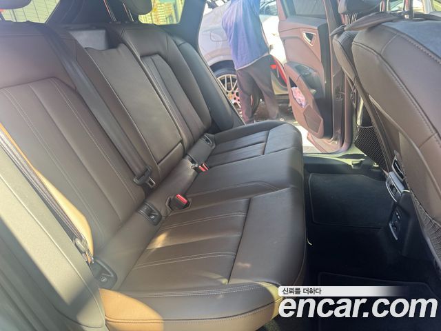 Audi Q4 e-tron 45 Premium