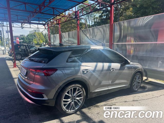 Audi Q4 e-tron 45 Premium