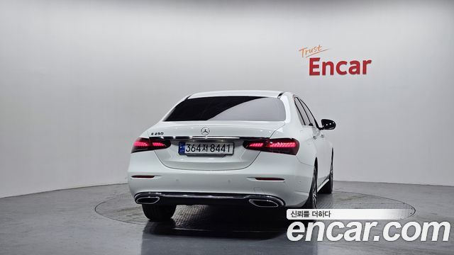Mercedes-Benz E-Class E250 Avantgarde