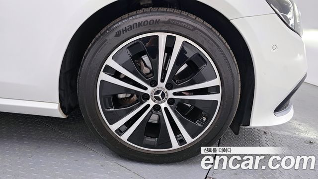 Mercedes-Benz E-Class E250 Avantgarde