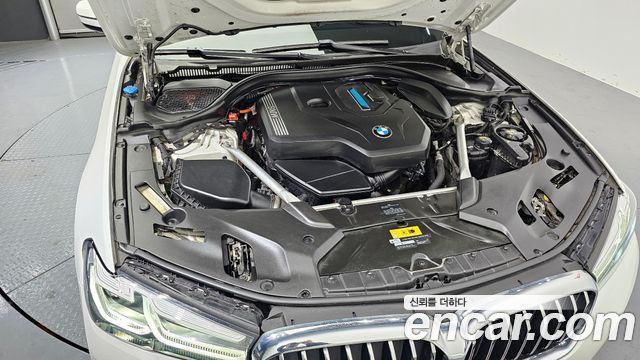 BMW 5-Series 530e Luxury