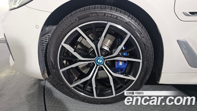 BMW 5-Series 530e M Sport