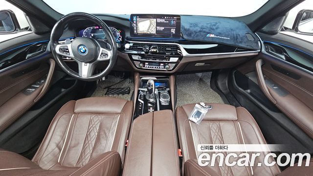BMW 5-Series 530e M Sport