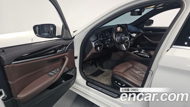BMW 5-Series 530e M Sport