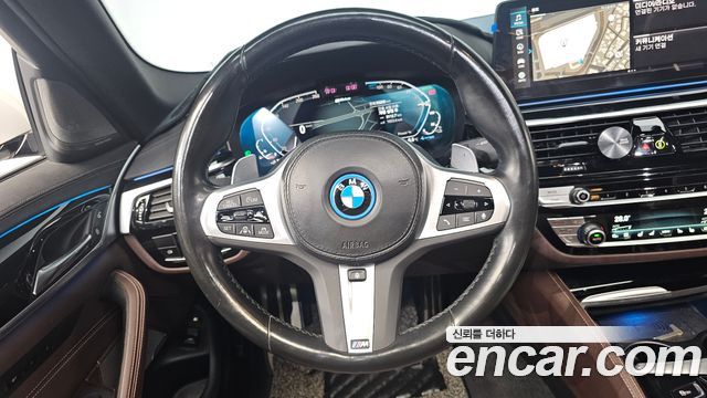 BMW 5-Series 530e M Sport