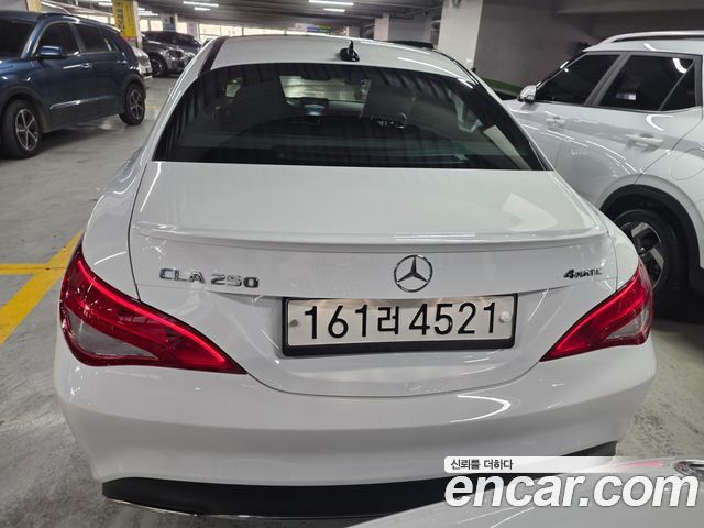 Mercedes-Benz CLA-Class CLA250 4MATIC