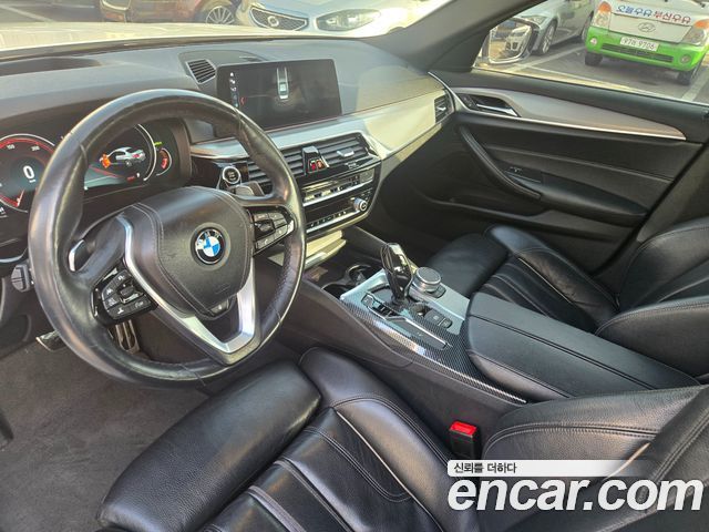 BMW 5-Series 520d M Sport package