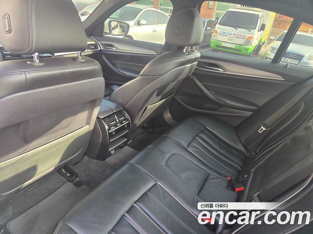 BMW 5-Series 520d M Sport package
