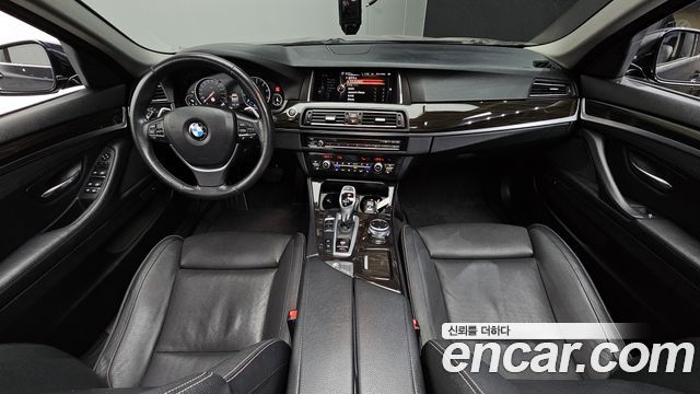 BMW 5-Series 528i Luxury Plus