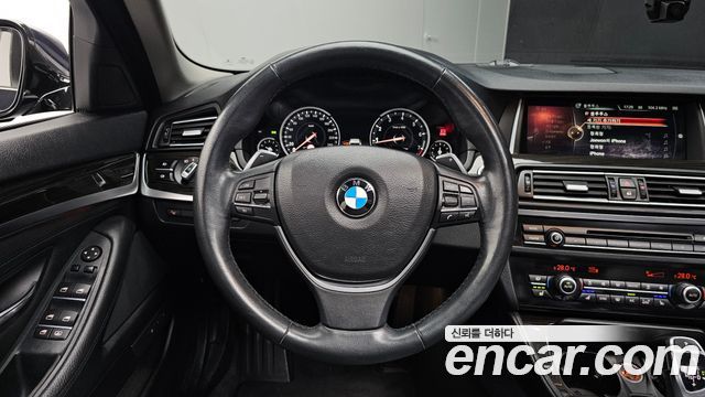 BMW 5-Series 528i Luxury Plus