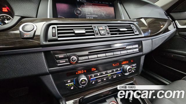 BMW 5-Series 528i Luxury Plus