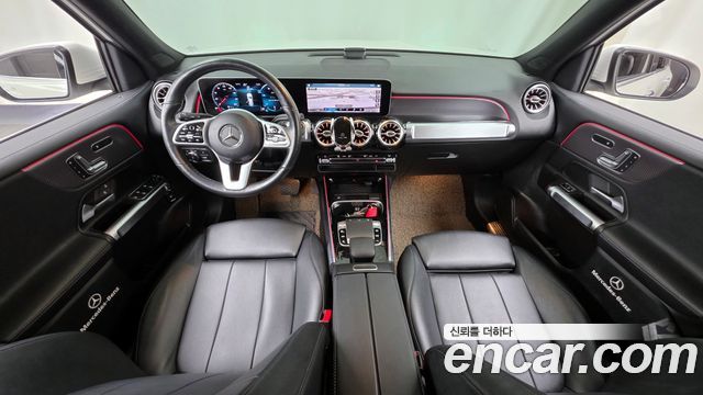 Mercedes-Benz GLB-Class GLB220