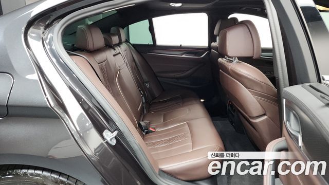 BMW 5-Series 523d M Sport