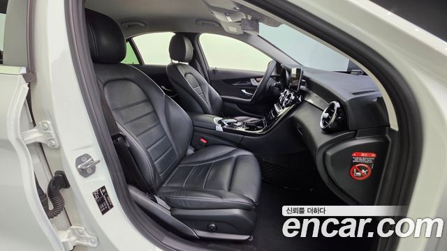 Mercedes-Benz C-Class C200